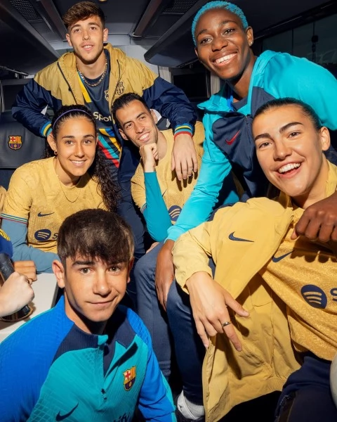 Maillot de Foot FC Barcelone Lewandowski 9 Tenue Extérieur 2022/23